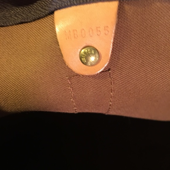 Louis Vuitton Keepall 50 Bandouliere - Picture 8 of 8